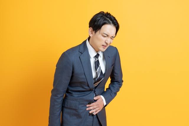 右上腹部に違和感がある方へ